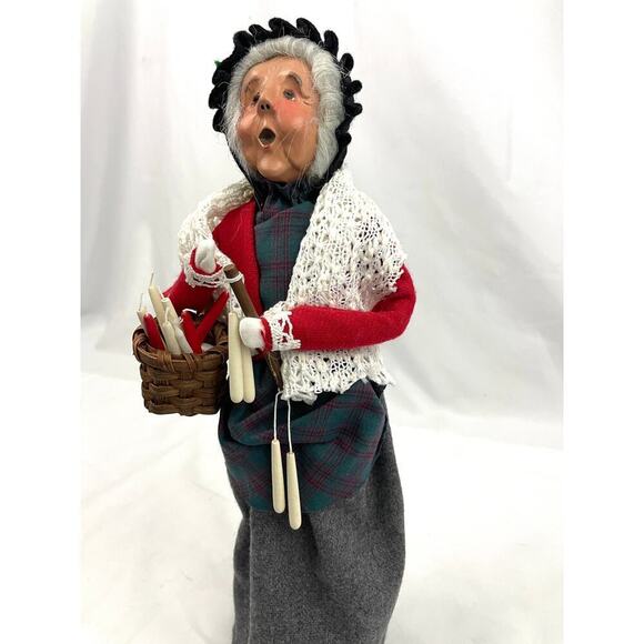 VTG Byers Choice Caroler Figurine 13" Woman Dipped Candles in Basket 1999 - Picture 14 of 14